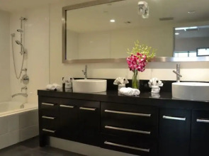 Gale South Beach, Curio Collection by Hilton