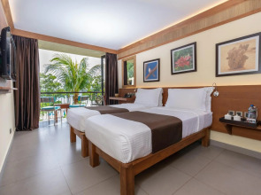 Coral Strand Smart Choice Hotel