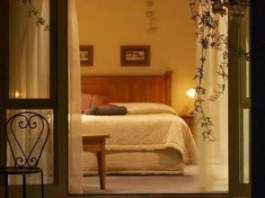 Misty Peaks Guesthouse