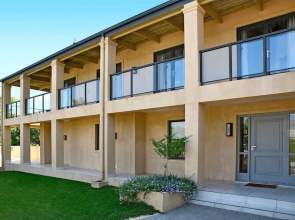Small Wonder Guest Villa With Private Pool