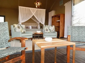 Kifaru Luxury Lodge & Bush Camp