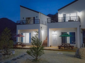 Danyang Sobaeksanganeungil Pension
