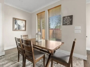 Trinity Groves Retreat Large Modern 5 BR Home
