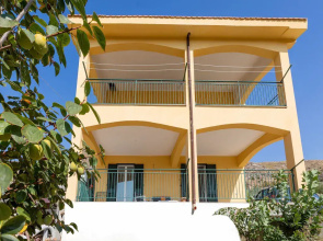 Attractive Apartment in Realmonte with Shared Swimming Pool