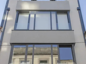 Liiiving | Bright Light Studio