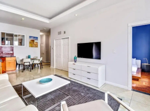 Escape to a 2BD Apartment in the Heart of the City
