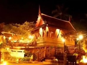 Harry's Bungalows & Restaurant
