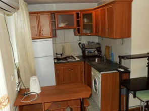 Apartments on Logvinenko 26a