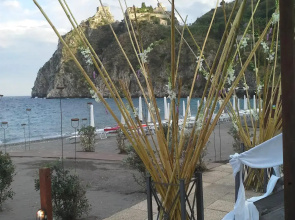 EliHotel