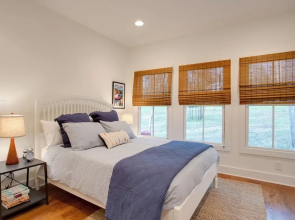 Enchanting Andersonville Home Steps to Norris Lake