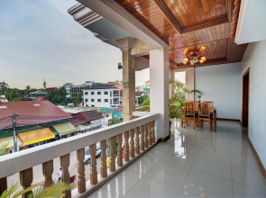 DV Angkor Villa
