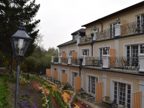 Hotel Pension Landhaus Fuhrgassl Huber