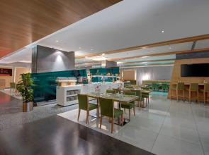 Al Khoory Executive Hotel