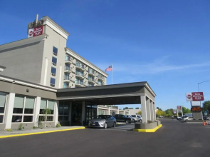 B/W Plus Columbia River Hotel & Conference Ctr