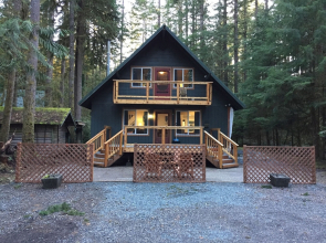 Mt Baker Lodging Cabin 49 Sleeps 10