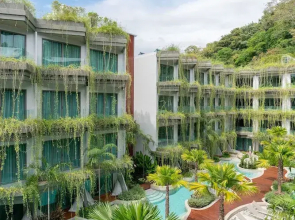 Panwaburi Beachfront Resort