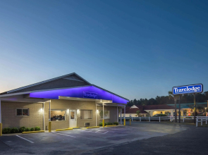 Travelodge by Wyndham Orangeburg