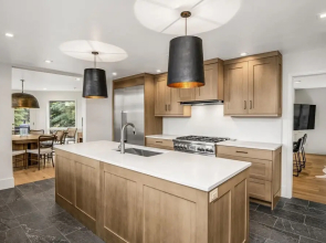 Welcome To The Modern Mountain Luxury! 6 Bedroom Home by RedAwning