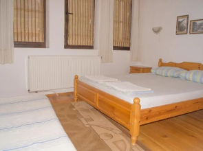 Toni's Guest House