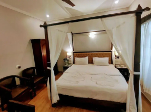 Crown Villa Vagator