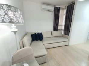 Miku Apartment -Charming Studio at Myslym Shyri