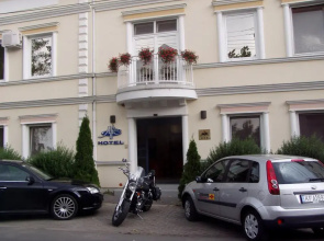 Tisza Alfa Hotel