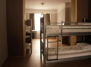 ES Hostel