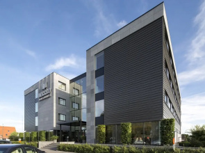 Mezzo Hotel & Business