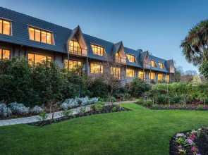 Chateau on the Park - Christchurch, a DoubleTree by Hilton