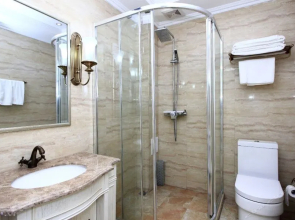 Mingxuan Hotel(名轩大酒店(日照站店))