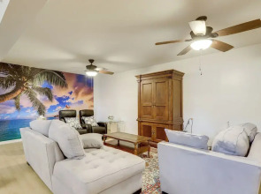 5 Mi to Trilith Studios: Apt w/ Furnished Pergola