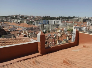 Cozy & Authentic Flat In The Center