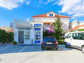 Apartments & Rooms Buble