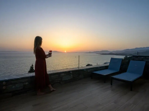 Selini Penthouse Suite