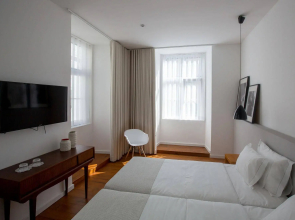 The 8 Downtown Suites