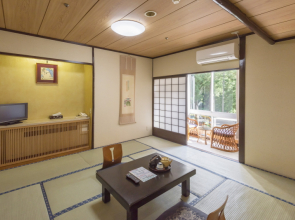 Yamanaka Onsen Oiwai no Yado