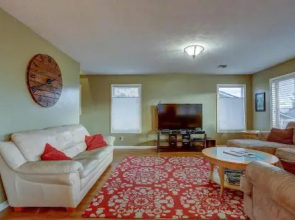 Northern Lts-Mt Vw-Ac-3br/2.5b