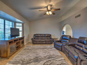 3 Mi to Westgate: Desert Home w/ Hot Tub in Peoria