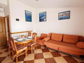 Apartments Crljen