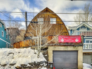 Half-mi to Park City Mountain: Cabin w/ Hot Tub!