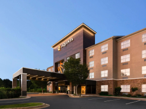 La Quinta Inn & Suites by Wyndham Montgomery