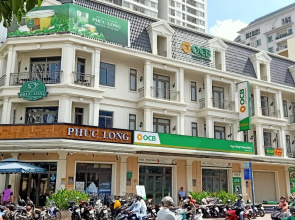 Orchard Garden studio apartment near airport 5