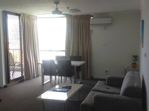 Burleigh Gardens North Hi-Rise Holiday Apartments