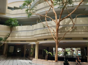Azur Plaza