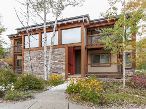 Willows Condos by Snowmass Vacations