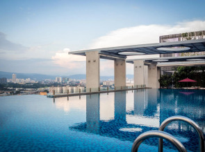 D'Majestic Place by Widebed