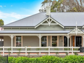 Grandview Accommodation - The Flaxley Apartments