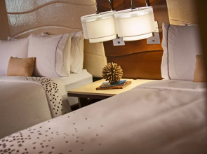 Renaissance Orlando at SeaWorld