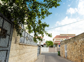 Grace Holon Villa & Pool