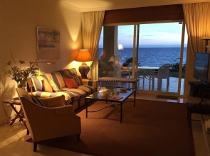 Grand Front Line Location Apartment- Heated Pool